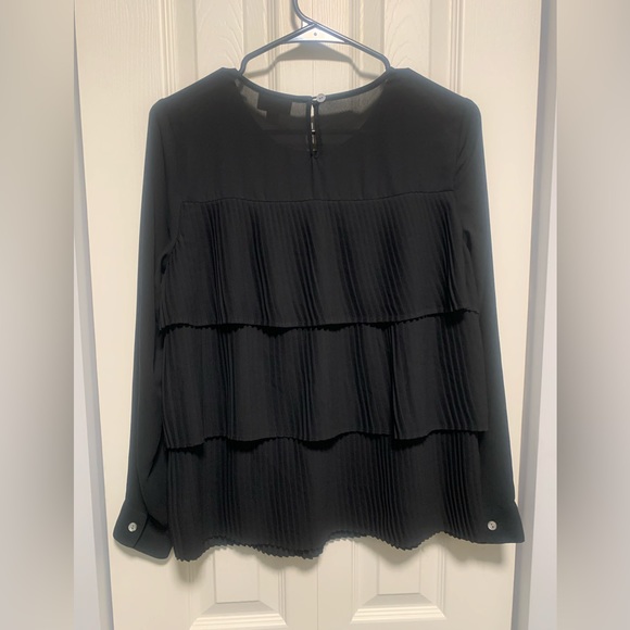 J. Jill Tiered Black Blouse - Picture 4 of 8